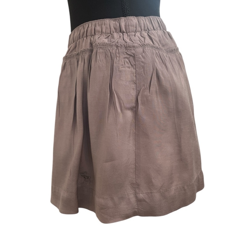 Abercrombie & Fitch Women’s Mini Skirt Elastic Waist Taupe Lined Size Medium - Picture 3 of 7
